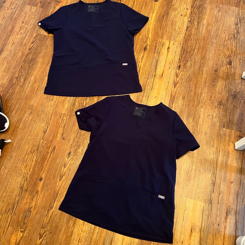Two Figs Casma Three pocket tops NAVY